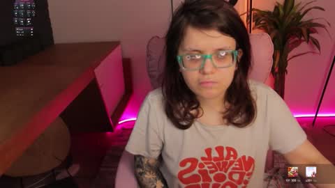 Ariell Mini online show from March 18, 1:06 pm