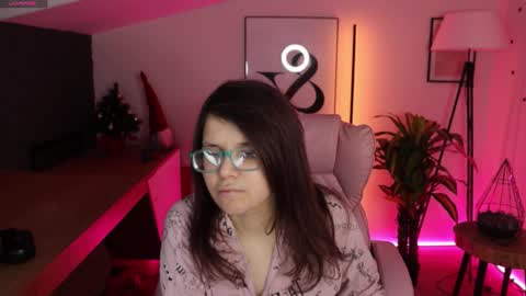 Ariell Mini online show from January 18, 2:15 pm