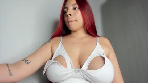 Snapshot of ariell_rose1 chatting on October 22, 2:26 am Stephany online show from October 22, 2:26 am