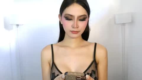 ariellasirens online show from June 14, 4:14 am