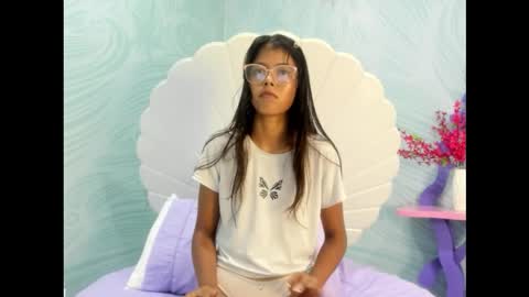 Arietta online show from November 15, 7:48 pm