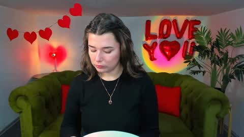 Ari online show from March 3, 1:12 pm