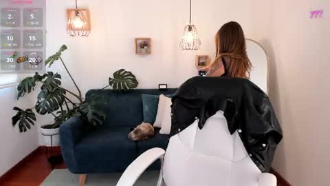 Ari  online show from June 12, 7:46 pm