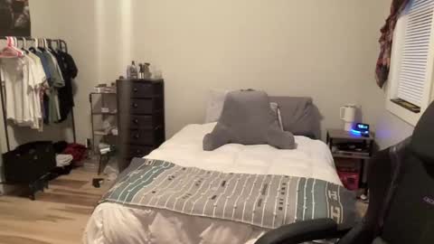 airskiii online show from February 2, 10:39 pm