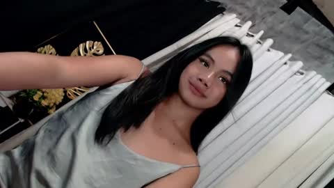 hi follow me its ARI  online show from August 3, 6:36 pm
