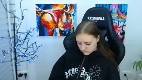 arinabelle online show from November 27, 2:08 am