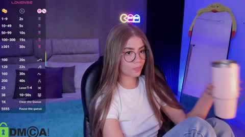 Ari  online show from January 10, 1:33 am