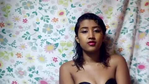 Arlinah9794 online show from June 15, 7:00 am