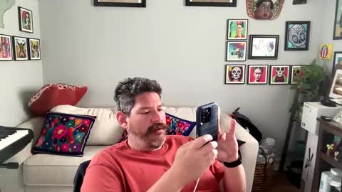 arlo_dog online show from March 5, 8:07 pm