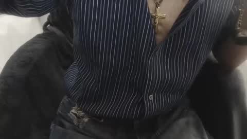 armaduradeacero online show from February 4, 7:07 am