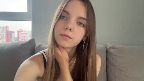 Lisa online show from July 6, 1:30 pm
