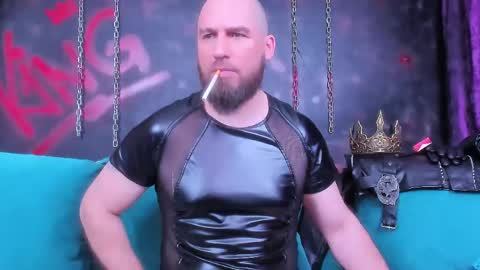 Armando online show from June 4, 6:25 pm