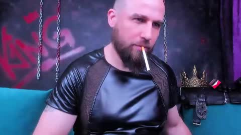 Armando online show from June 5, 4:12 pm