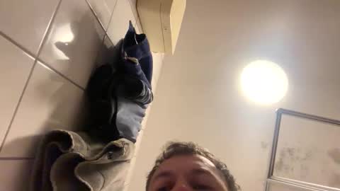 armyskater32 online show from November 12, 9:06 pm