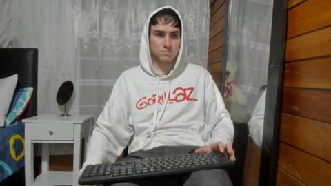 Aron G Franco online show from February 12, 2:35 am