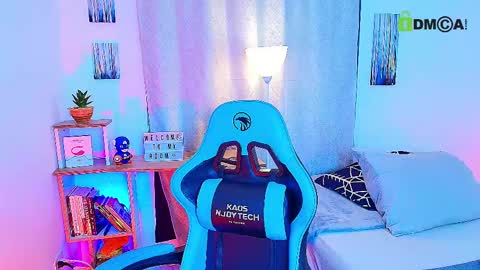 noah and ivy online show from October 9, 11:59 am