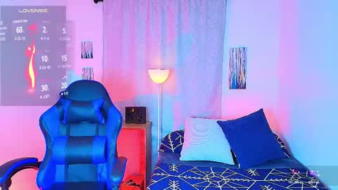 noah and ivy online show from November 12, 9:33 am