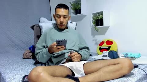 Snapshot of aronxx_ chatting on February 11, 10:14 am BLACK FRIDAY 55 OFF ON MY ONLYFANS.  online show from February 11, 10:14 am