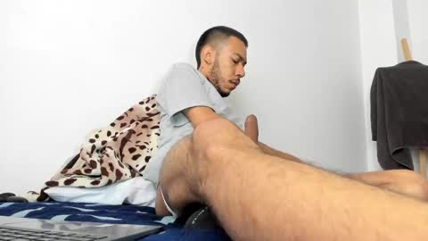 Snapshot of aronxx_ chatting on September 16, 1:02 pm BLACK FRIDAY 55 OFF ON MY ONLYFANS.  online show from September 16, 1:02 pm