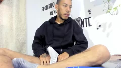 Snapshot of aronxx_ chatting on October 1, 10:58 am BLACK FRIDAY 55 OFF ON MY ONLYFANS.  online show from October 1, 10:58 am