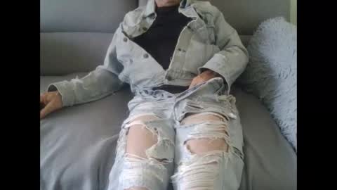 Snapshot of arpinopeer3055 chatting on October 9, 12:43 pm arpinopeer3055 online show from October 9, 12:43 pm