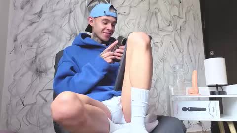   online show from September 29, 4:06 pm