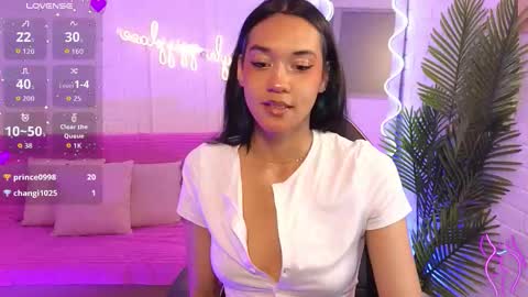 Snapshot of artemiss_tay chatting on October 14, 7:28 pm artemiss_tay online show from October 14, 7:28 pm