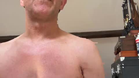 artisterotic online show from April 19, 11:00 am