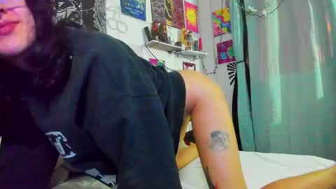 Isabella Cherry online show from June 17, 4:17 am