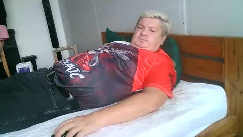 artuditu36 online show from October 14, 9:56 am