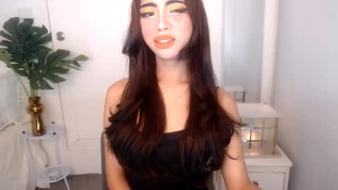 Ariella online show from April 8, 9:51 pm