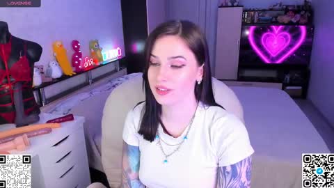 Snapshot of arya_deepthroat_queen chatting on February 23, 4:17 am Arya  Fn  Talented Arya   online show from February 23, 4:17 am