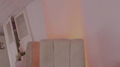 arycooper_ online show from June 3, 2:20 pm