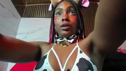 asha_zuri69 online show from June 3, 2:33 pm
