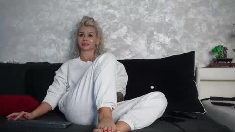 Asha online show from November 15, 9:55 am