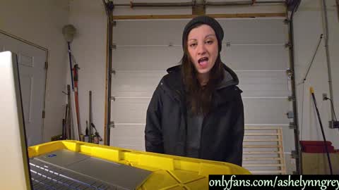 Ashelynn Grey online show from February 9, 3:53 am