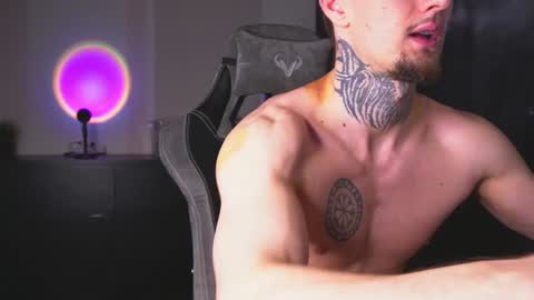 Snapshot of asher_88 chatting on January 28, 10:23 pm Jerk Machine online show from January 28, 10:23 pm