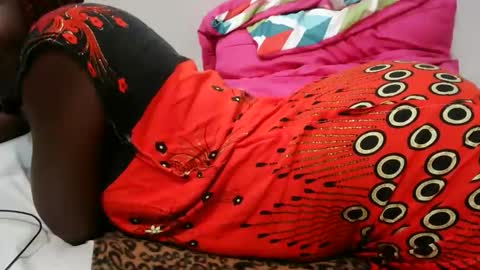 ashlery  online show from October 5, 4:10 am