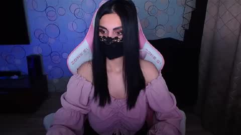   Yasmina   online show from November 27, 5:15 am