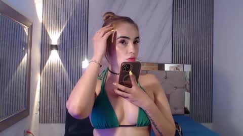 ashley__tylor online show from November 7, 3:42 am