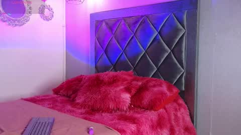 Ashley online show from February 4, 9:51 pm