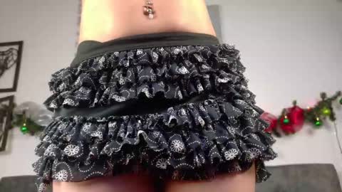 ashley_jonee online show from November 30, 8:16 pm