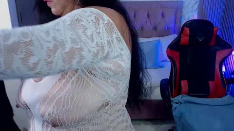  Ashley online show from November 30, 2:51 am