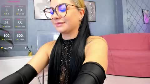 Snapshot of ashleybrook13 chatting on October 23, 7:15 pm Ashley Brook online show from October 23, 7:15 pm