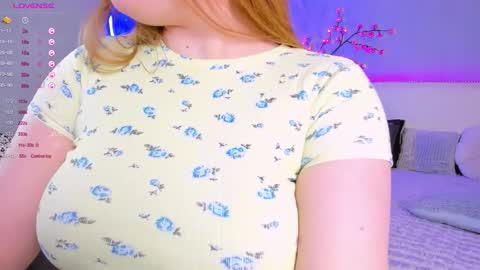 AshleyJonse online show from April 15, 5:22 am