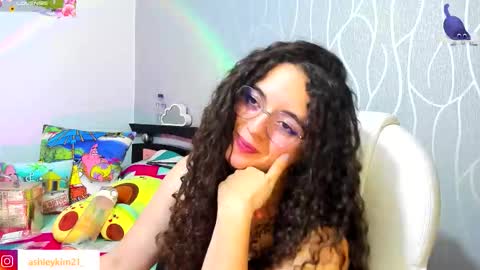 .. Ashley .. online show from September 18, 1:20 am