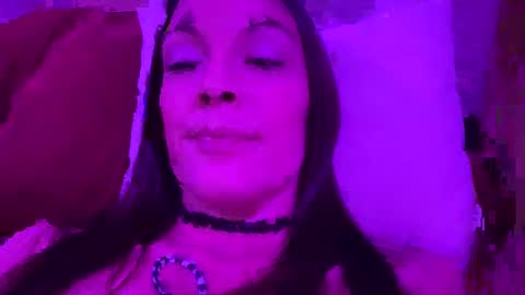 Snapshot of ashleyshyne69 chatting on December 28, 7:11 am Ashley online show from December 28, 7:11 am