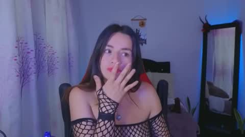 ASHLEY online show from December 3, 6:30 pm