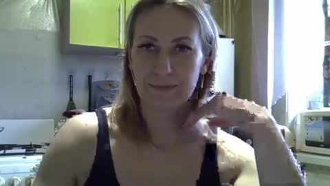 AshleyXHoney online show from December 4, 8:03 am