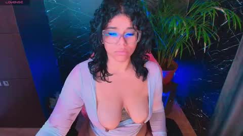 Ashleyy18   online show from February 18, 12:43 am